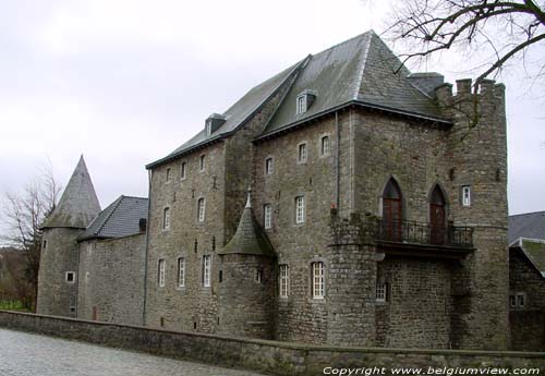 Burg Museum (Töpfereimuseum) RAEREN picture e