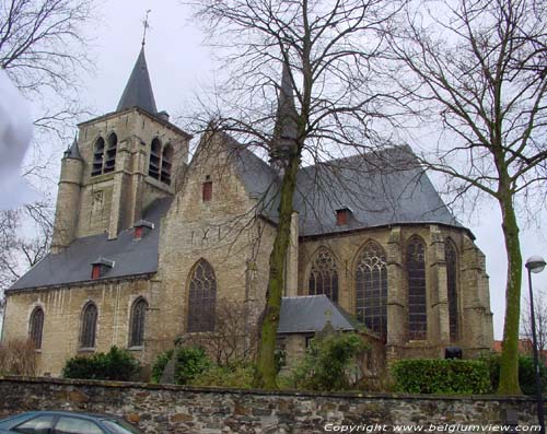 Sint-Pieter en Pauluskerk SINT-PIETERS-LEEUW foto  