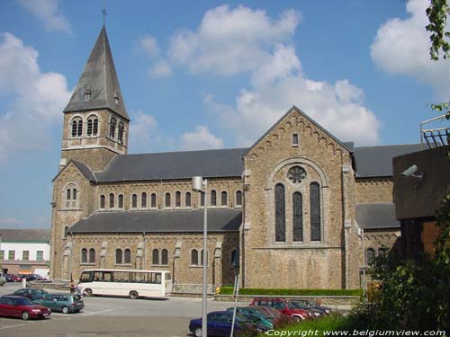 Sint-Victorkerk (te Auvelais) SAMBREVILLE foto  