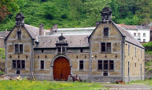 Anciennes Écuries du Château de la Mostée HUY photo 