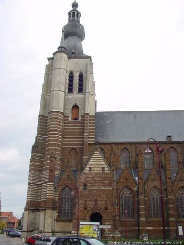 Onze-Lieve-Vrouwekerk AARSCHOT foto Zicht op zuidgevel