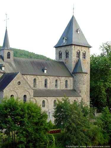 Onze-Lieve-Vrouwekerk - Abdijkerk HASTIERE-PAR-DELA / HASTIERE foto 