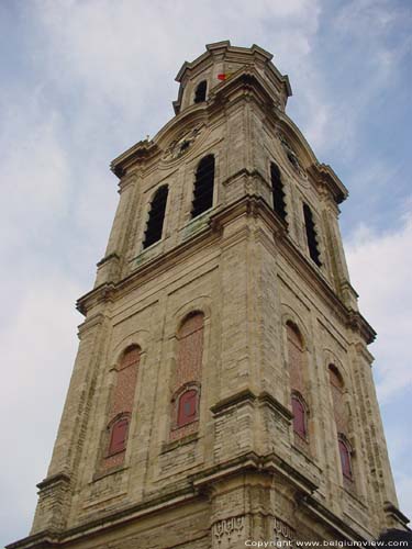 Sint-Laurentiuskerk LOKEREN foto Detail toren