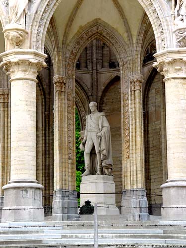 Monument voor Leopold I LAEKEN / BRUXELLES photo 