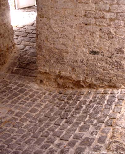 Ter Buerse - Ter Beurse BRUGGE foto Kassie-vloer in de kleder: misschien betreft het hier middeleeuwse straten.