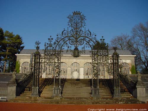 Wintertuin Domein van Mariemont MANAGE foto Overzicht met poort