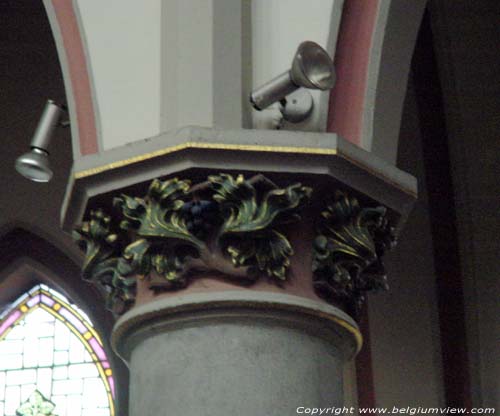 Onze-Lieve-Vrouw van Gaverlandkapel (te Melsele) BEVEREN foto Detail kolom