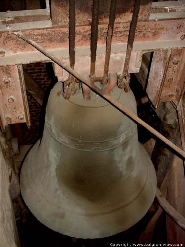 Église Saint Pierre & Saint-Paul PULLE / ZANDHOVEN photo Le cloche la plus vieille de l'europe de Occidentale