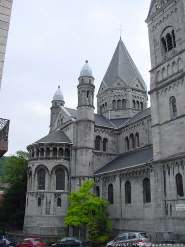 Église Notre-Dame et Saint-Remacle SPA photo 