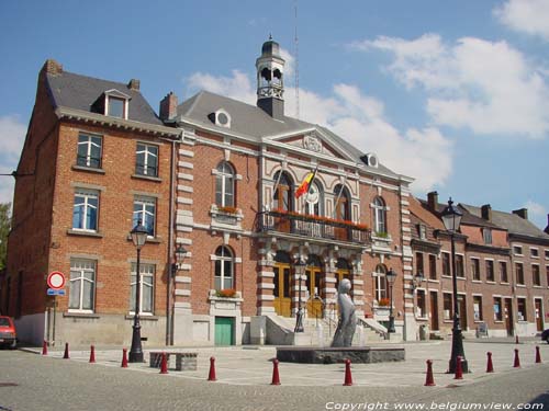 Town hall LE ROEULX picture 