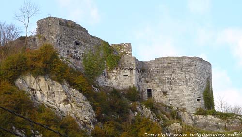 Ruïnes van  Crévecoeur (Bouvignes Sur Meuse) DINANT foto 