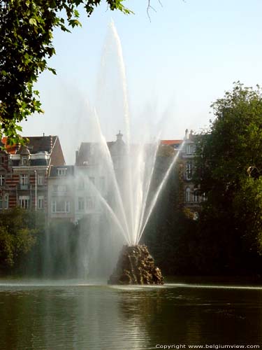 Fountain close to Marie Louise BRUSSELS-CITY / BRUSSELS picture 