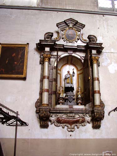Sint Jan Baptist en Evangelist kerk MECHELEN foto Kastkapelletje voor de heilige Barbara.