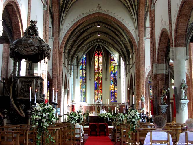 Sint-Amanduskerk (te Eke) NAZARETH foto 