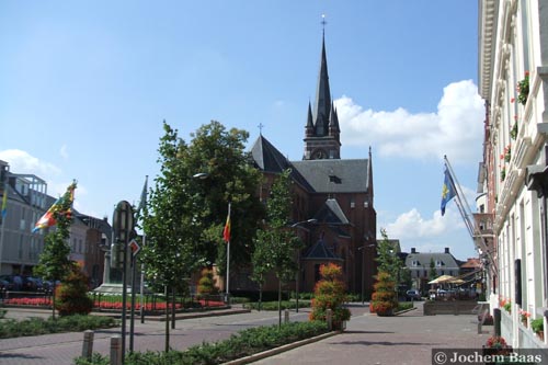 Onze-Lieve-Vrouwekerk ARENDONK foto 