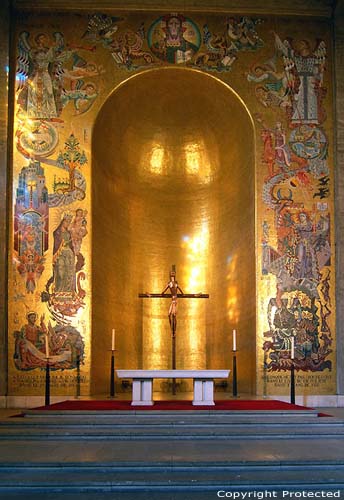 glise Saint-Christophe CHARLEROI photo Mosaïque par Jean Ransy. Est-ce que vous le trouvez beau?