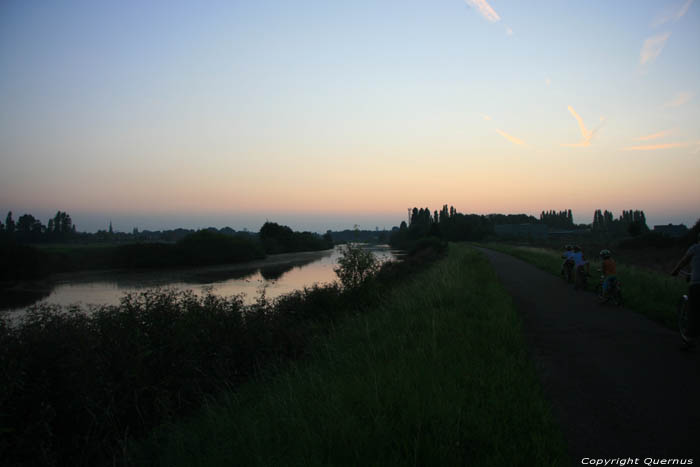 Sun Down in Gentbrugge on the Dike of the river Scheldt GHENT picture 