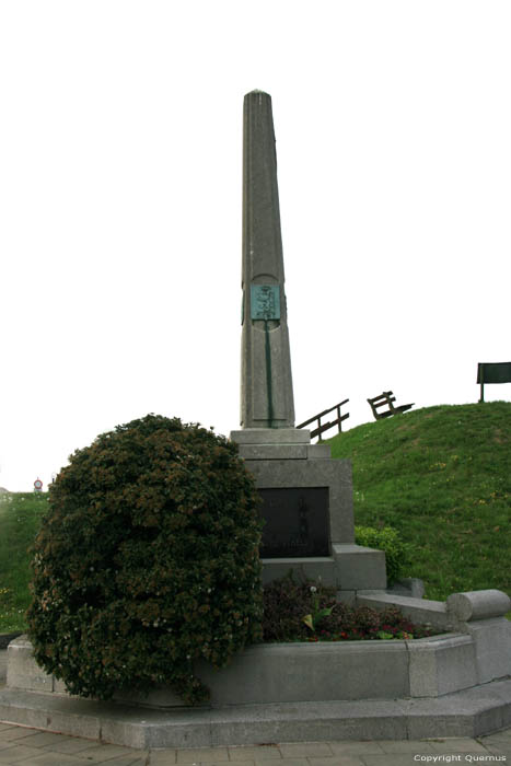Monument pour dfense arienne et RAF  ct de l'Escault ( Doel) KIELDRECHT / BEVEREN photo 