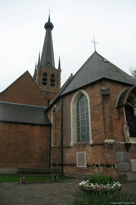 Sint-Pieterskerk VORSELAAR foto 