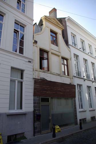 House in Gewad with ugly ground floor GHENT picture 
