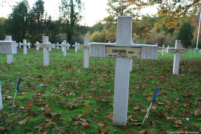 Militair kerkhof van Bellefontaine TINTIGNY foto 