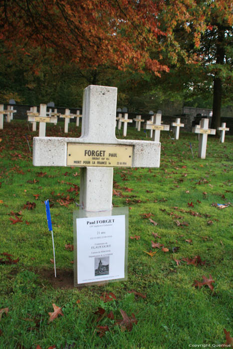 Militair kerkhof van Bellefontaine TINTIGNY foto 