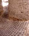 Ter Buerse - Ter Beurse BRUGGE foto: Kassie-vloer in de kleder: misschien betreft het hier middeleeuwse straten.