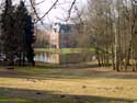 Kasteel de Maurissens - Park UZ Pellenberg PELLENBERG / LUBBEEK foto: Overizcht met een stukje van het park en het kasteel de Maurissens