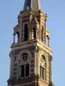 Sint-Amanduskerk ROESELARE foto: Detail van de toren met de uitzonderlijke zuiltjes.