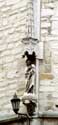 Vleeshuis DENDERMONDE foto: De traptoren werd versierd met een mariabeeld onder een gotisch of neogotisch baldakijn.