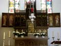 Sint-Martinuskerk LOVENDEGEM foto: Neogotisch altaar